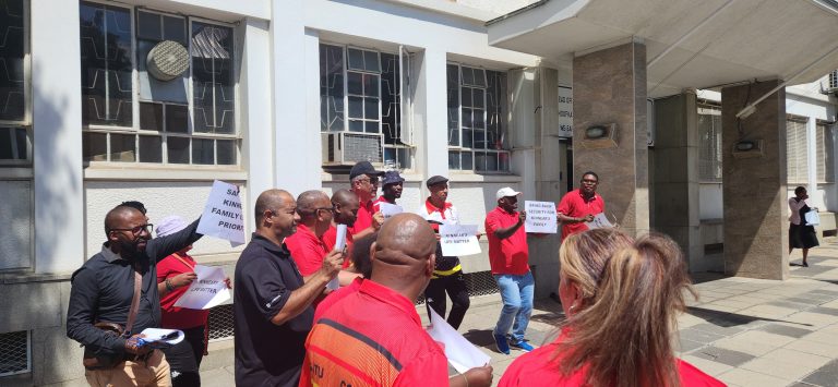 Police members, Cape Forum protest against withdrawal of Kinnear family’s security detail, mismanagement in SAPS